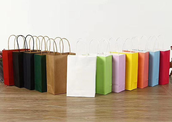 Sac en papier pliable recouvert sur mesure pour cadeau de luxe Sac de magasinage en papier avec poignée à corde