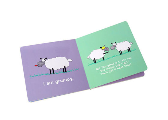 Boîte cadeau en papier couleur avec coins arrondis, fabriquée en carton durable, avec pelliculage UV PP et taille personnalisée pour les besoins d'emballage