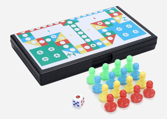Ensemble d'activité magnétique pliable Portable Jeu de société d'échecs de voyage durable léger éducatif réutilisable Logo personnalisé Pièces magnétiques